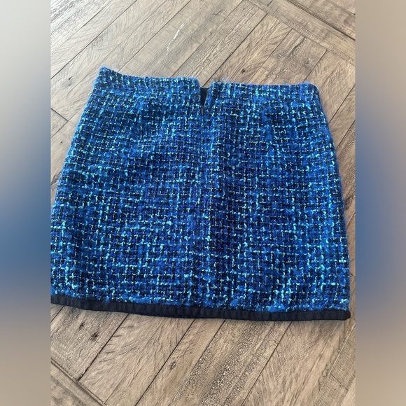 🛍️$5 SALE - J Crew Wool Blend Mini Skirt, size 8. - Picture 3 of 7